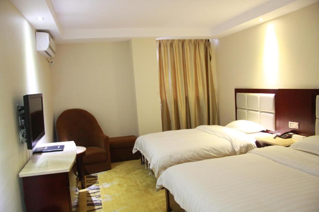 Lu Jiang Tian Yue Hotel Guangzhou Bagian luar foto